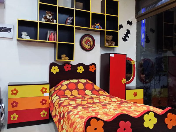 Buy Bed with Flowers at Best Price Online in Pakistan on Apnafurniture.pk