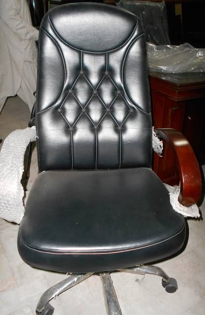 Buy Office Chair at Best Price Online in Pakistan on Apnafurniture.pk