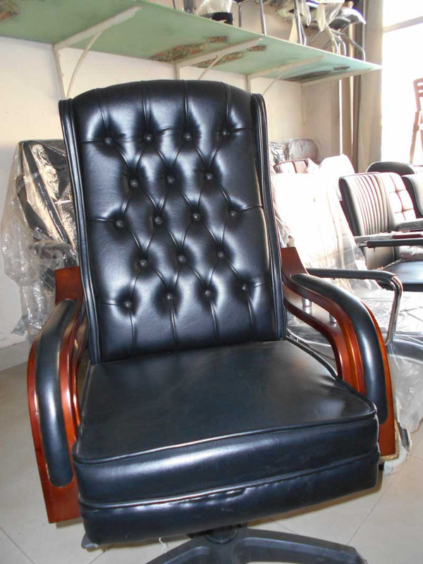 Buy Office Executive Chair at Best Price Online in Pakistan on Apnafurniture.pk