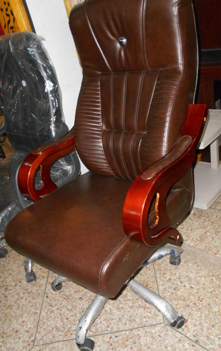 Buy Office Chair at Best Price Online in Pakistan on Apnafurniture.pk