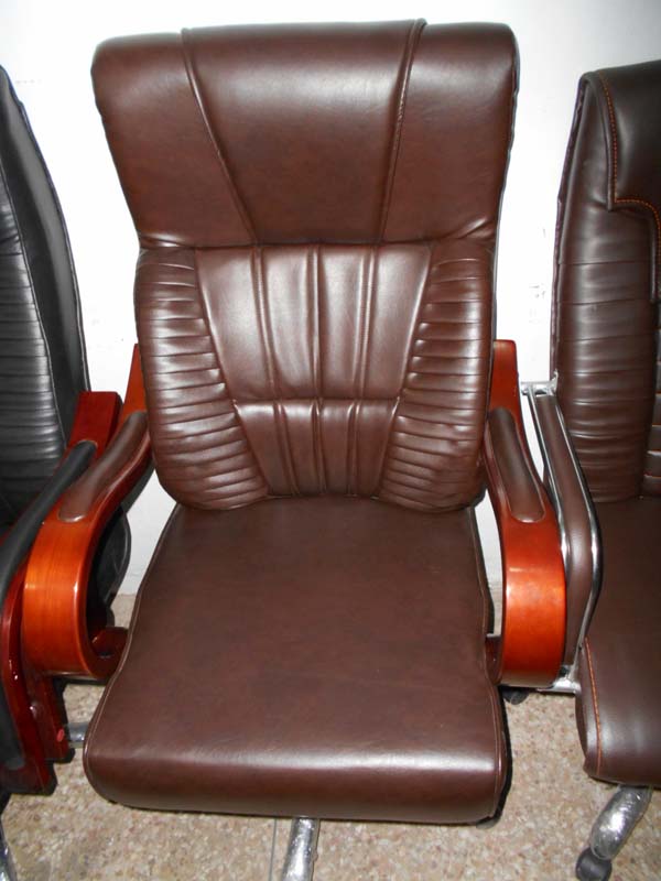 Executive Office Chair Apnafurniture.pk WASIM OFFICE FURNITURE