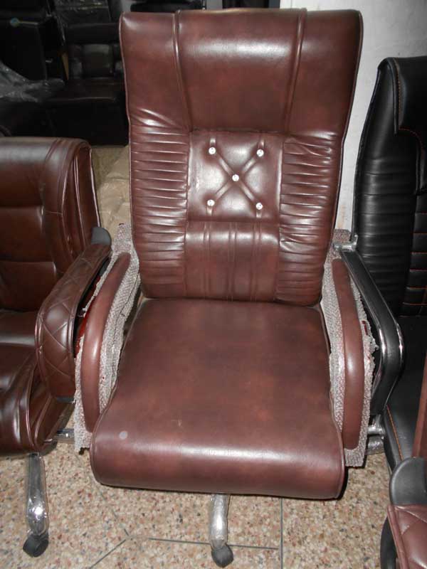Buy Executive Chair at Best Price Online in Pakistan on Apnafurniture.pk