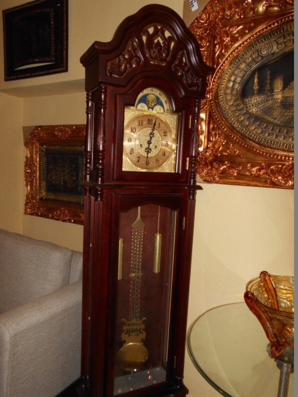 Buy Clock in Pakistan & Contact the Seller – Apnafurniture.pk (Pakistan)