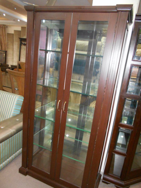 Buy Crystal Cabinet at Best Price Online in Pakistan on Apnafurniture.pk