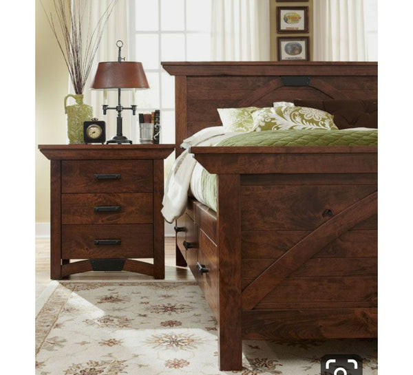Buy Queen Sized Sheesham Bed at Best Price Online in Pakistan on Apnafurniture.pk