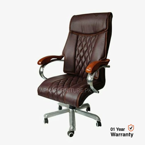 Ceo chair with wooden arms